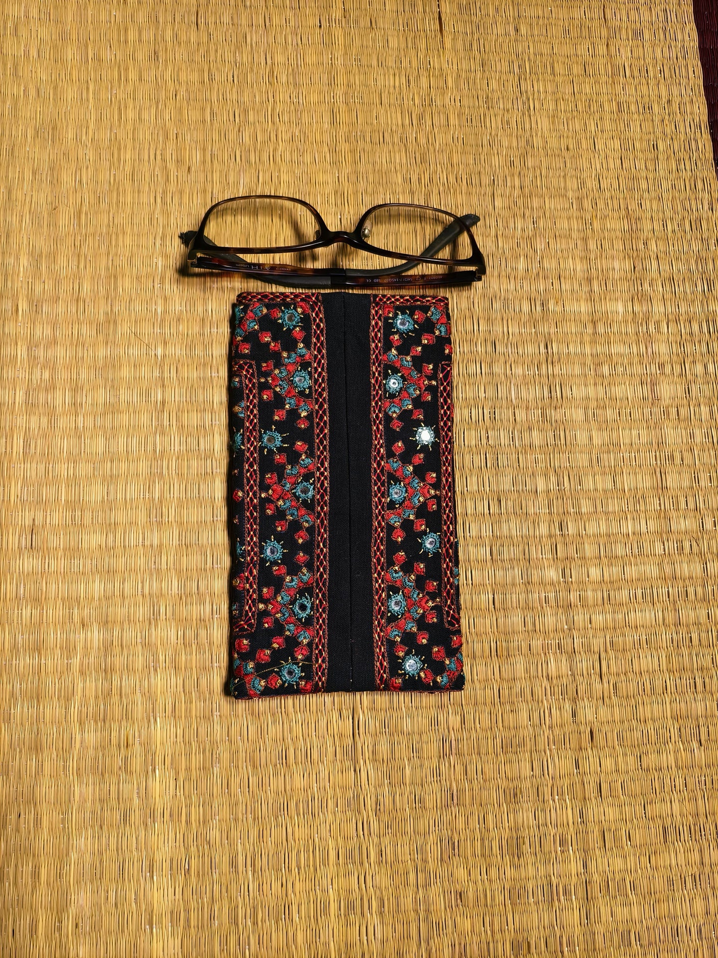 Black Multicolour Kutch Hand-Embroidered Spec Case